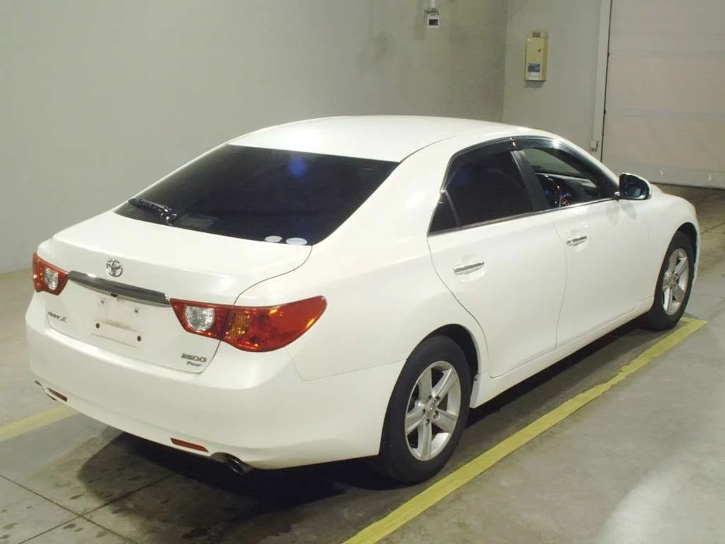 Toyota Mark X  с аукциона в Японии