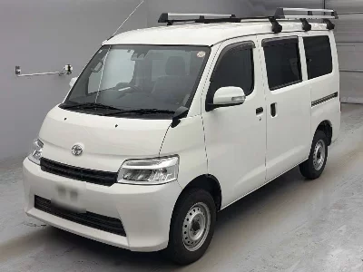 TOYOTA TOWN ACE VAN