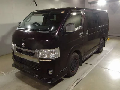 TOYOTA HIACE VAN