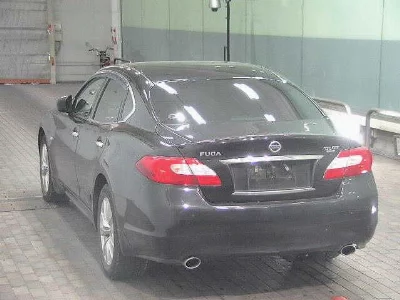 NISSAN FUGA