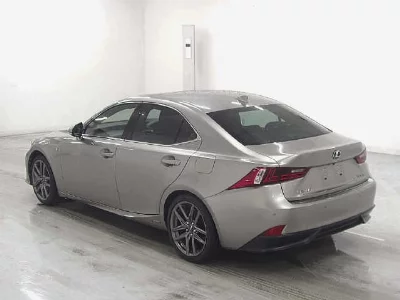 LEXUS IS