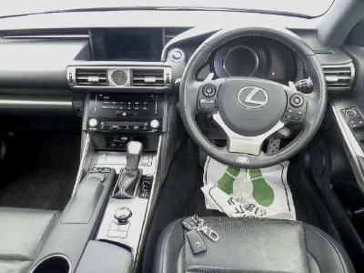 LEXUS IS