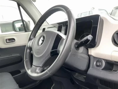 SUZUKI MRWAGON