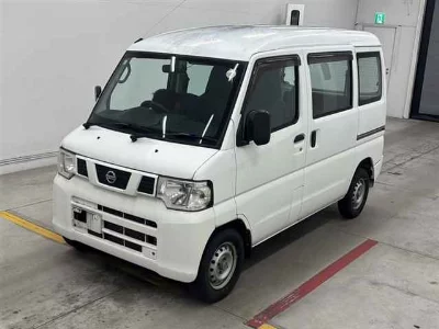 NISSAN NV100 CLIPPER