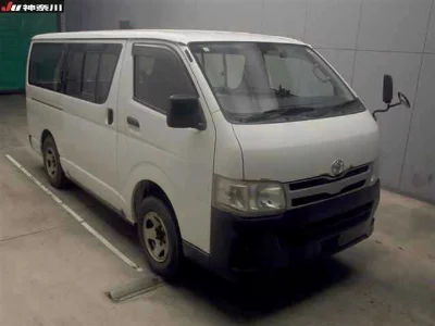 Toyota HiAce Van