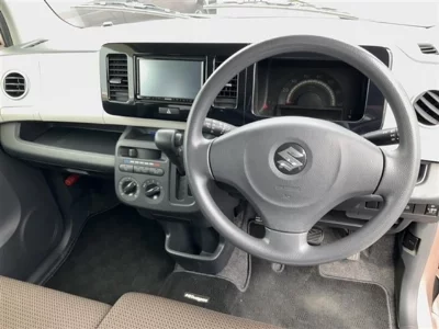 SUZUKI MRWAGON