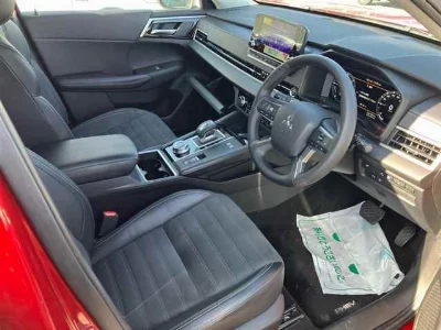 MITSUBISHI OUTLANDER PHEV