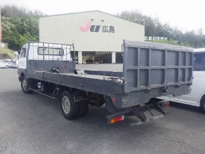 MITSUBISHI CANTER