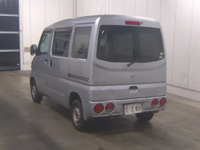 NISSAN CLIPPER VAN