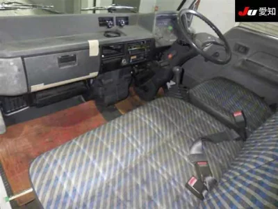 MITSUBISHI CANTER