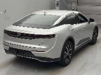 Цена авто Toyota Crown Crossover с аукционов Японии, номер кузова AZSH35, пробег 44 000, оценка 3