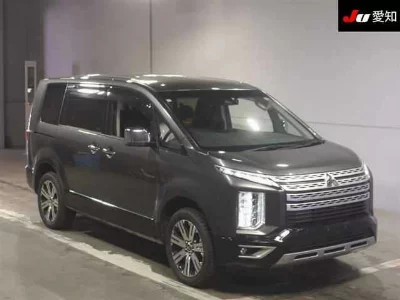 MITSUBISHI DELICA D:5