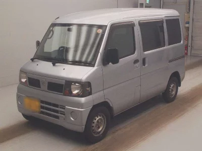 NISSAN CLIPPER VAN
