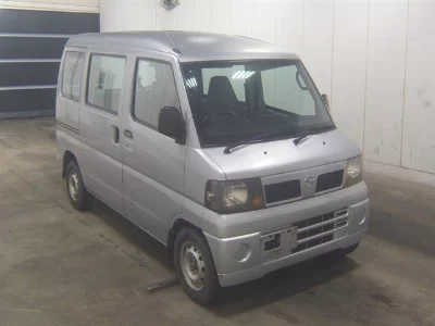 NISSAN CLIPPER VAN