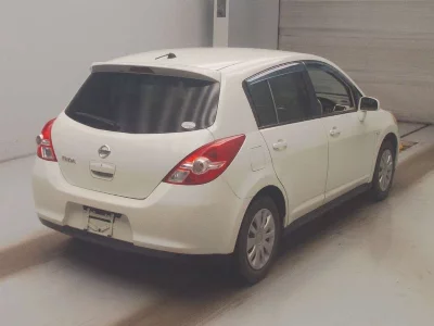 NISSAN TIIDA