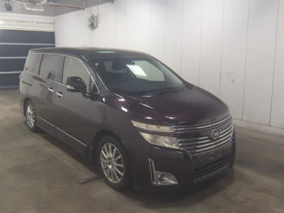 NISSAN ELGRAND