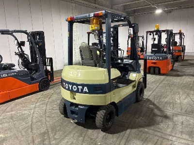 Toyota  FORKLIFT