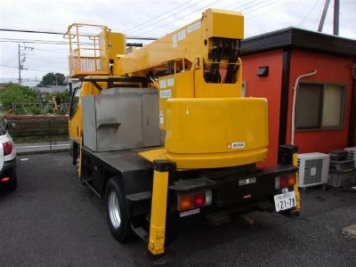 MITSUBISHI CANTER