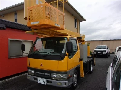 MITSUBISHI CANTER