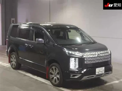 MITSUBISHI DELICA D:5