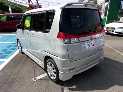 MITSUBISHI DELICA D:2