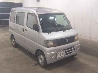 NISSAN CLIPPER VAN