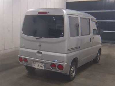 NISSAN CLIPPER VAN