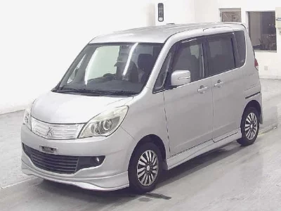MITSUBISHI DELICA D:2