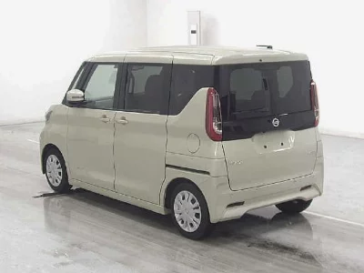 NISSAN ROOX