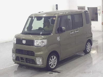 DAIHATSU WAKE