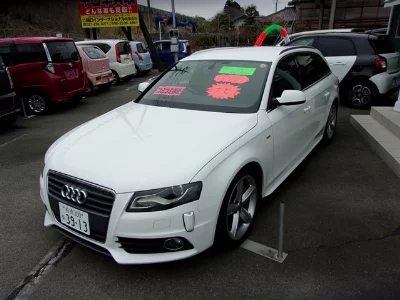 AUDI A4 AVANTE