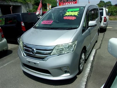 NISSAN SERENA