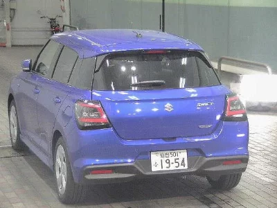 SUZUKI SWIFT