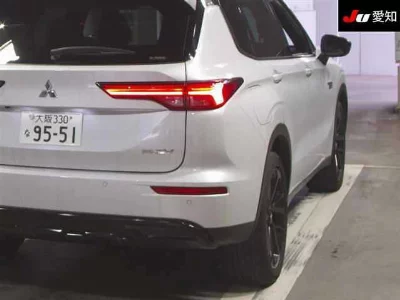 MITSUBISHI OUTLANDER PHEV