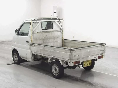 Mazda Scrum Truck