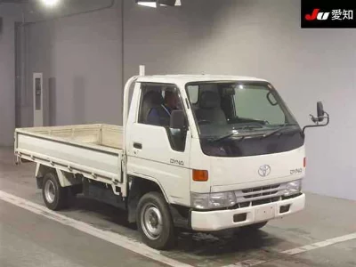 TOYOTA DYNA TRUCK