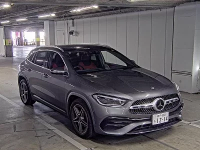 MERCEDES BENZ GLA