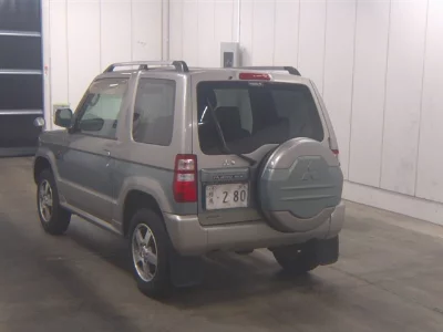 MITSUBISHI PAJERO MINI