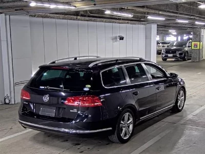 VOLKSWAGEN PASSAT VARIANT
