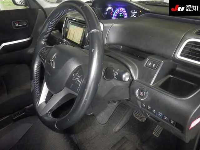 Mitsubishi Delica D:2  с аукциона в Японии