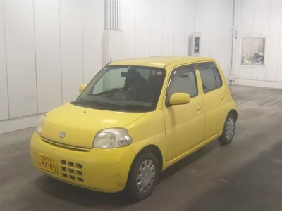 Daihatsu Esse