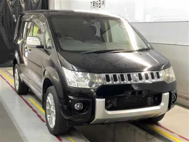 Mitsubishi Delica D:5  с аукциона в Японии