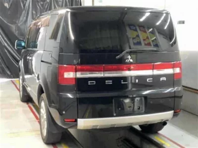 MITSUBISHI DELICA D:5