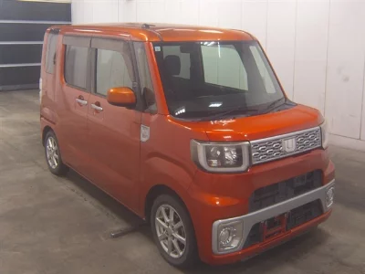 DAIHATSU WAKE