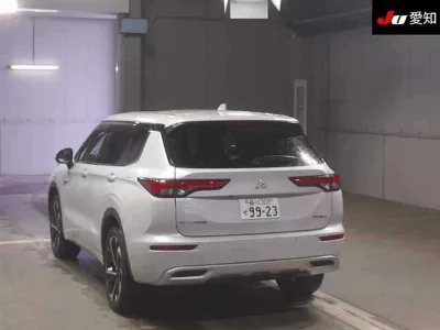 MITSUBISHI OUTLANDER PHEV