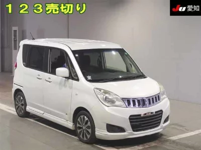 MITSUBISHI DELICA D:2