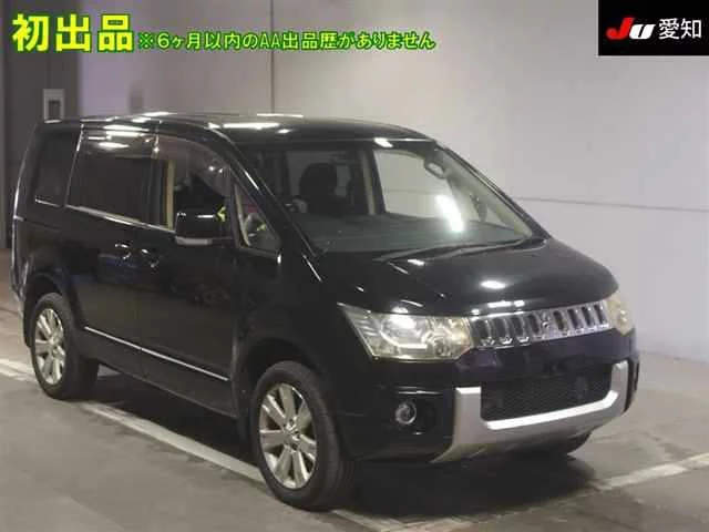 Mitsubishi Delica D:5  с аукциона в Японии