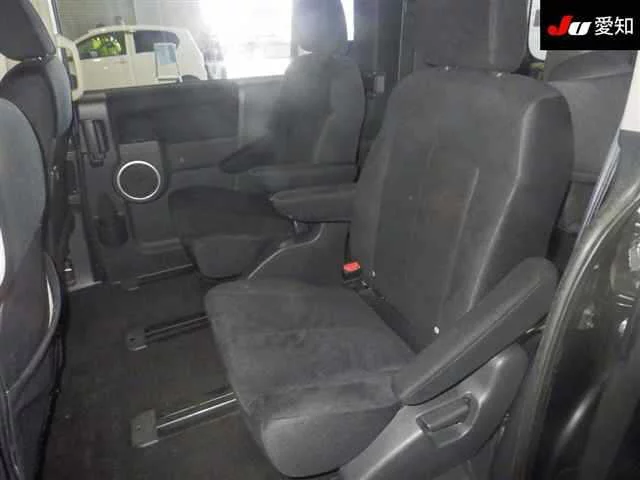 Mitsubishi Delica D:5  с аукциона в Японии