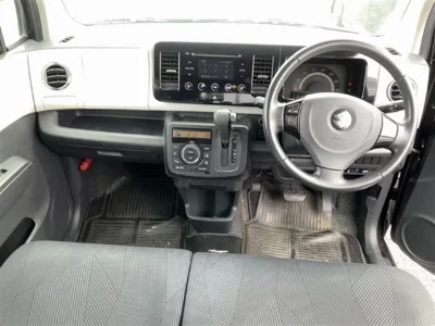 SUZUKI MRWAGON