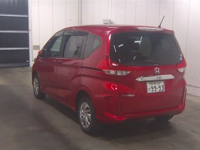 Honda Freed  с аукциона в Японии